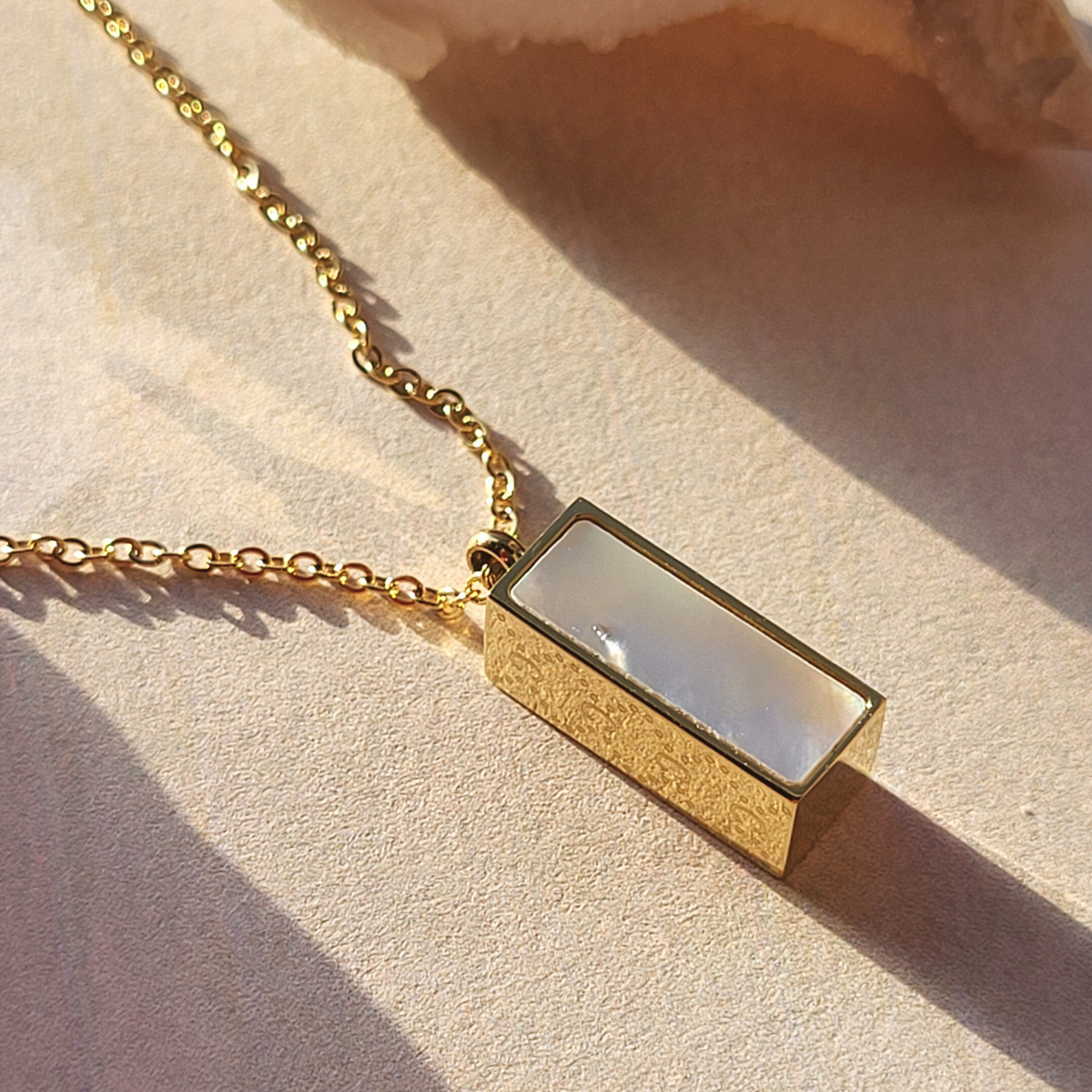 Mother of Pearl Bar Shell Pendant Necklace